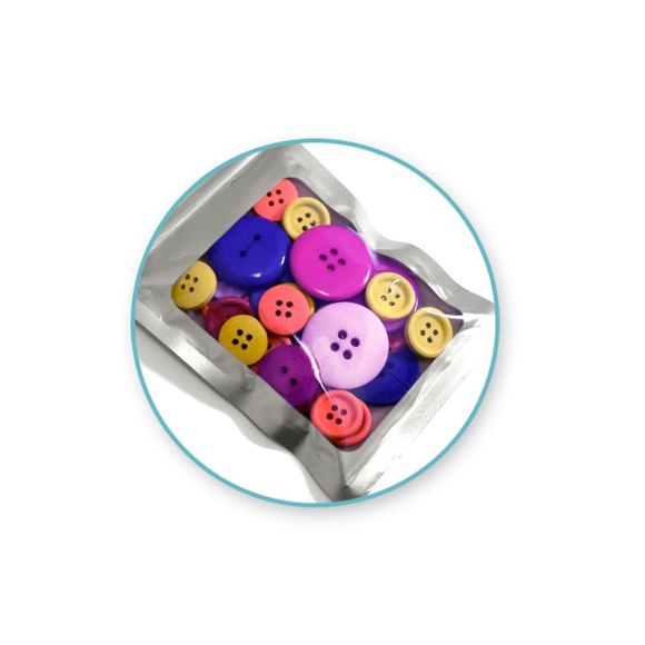 10 pcs Silver Laminated Poly Pouches 3.1"x4.9" in. - Picture 4 of 5